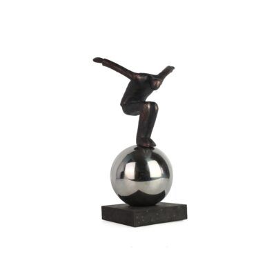 Escultura Hombre Balanceando 30cm